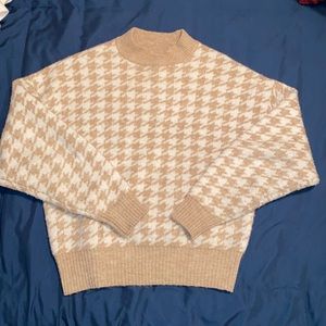 [H&M] Houndstooth Sweater